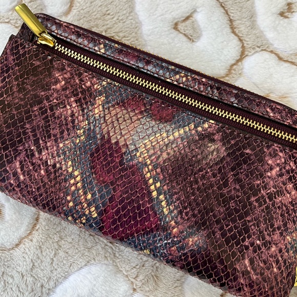 New With Tags Fossil Wallet - Picture 2 of 3